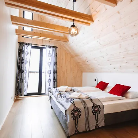 Biole Izby Alpehytte Poronin