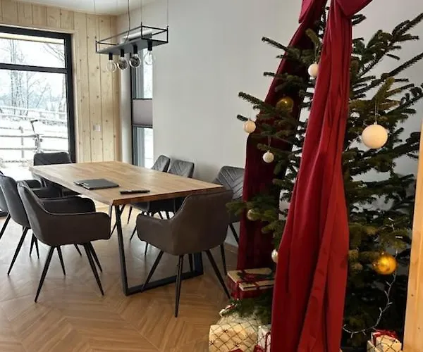 Biole Izby Alpehytte *